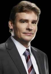 Robert Sean Leonard